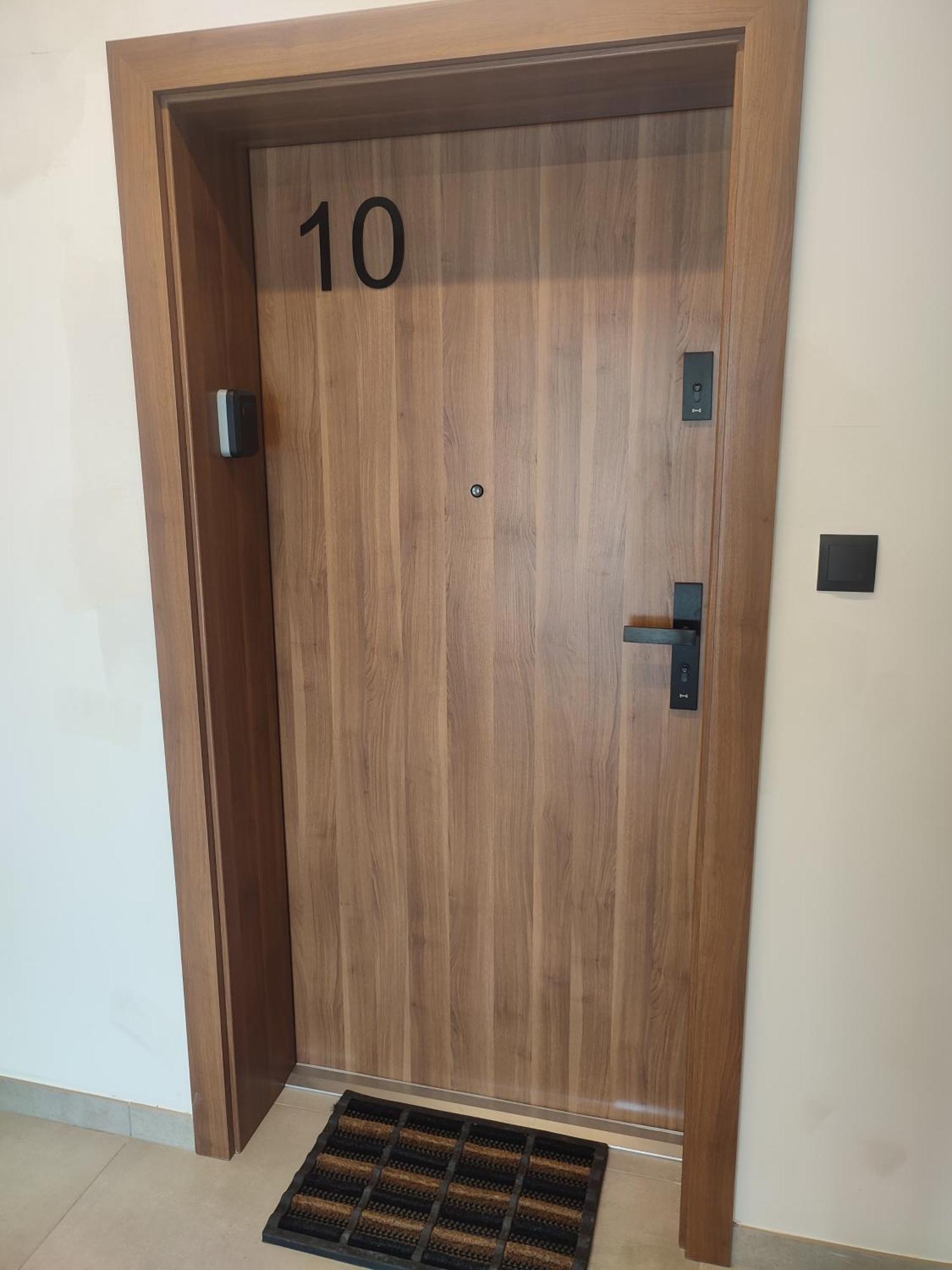 Apartament Sztuk Pieknych 10 Piła Exterior foto